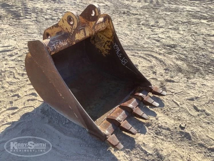 Used Deere Bucket